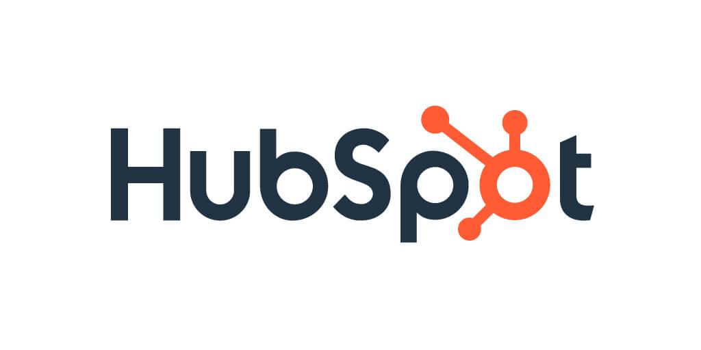 Ein Bild mit weißem Hintergrund, auf dem das Wort HubSpot und das Firmenlogo den Buchstaben "O" ersetzen. 