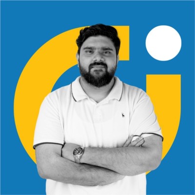 Photo of Asher Mirza.
