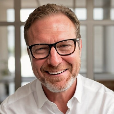 Photo of Michael Baer.