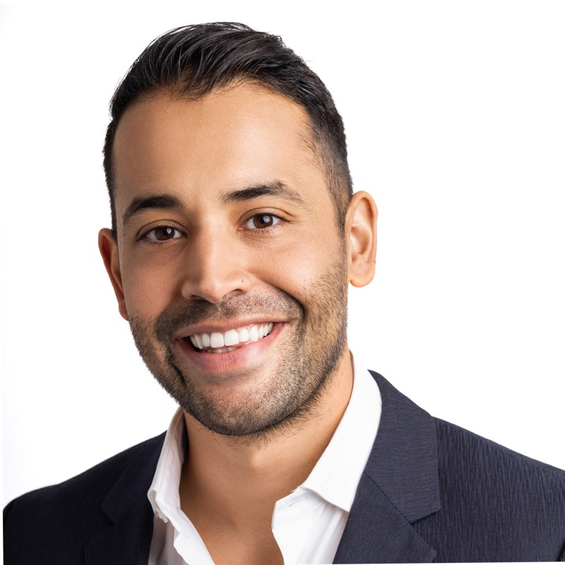 Photo of Cesar Vasquez.