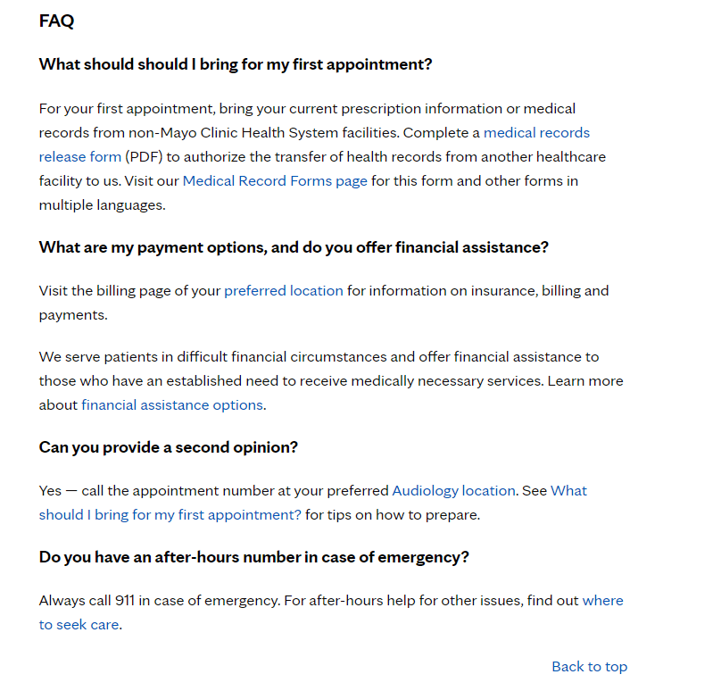 Wie die Mayo Clinic FAQs nutzt, um ihre Website-SEO für Arztpraxen zu verbessern. 